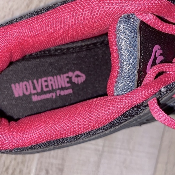 Wolverine shoes size 7 1/2 wide pink & black color - Picture 5 of 9